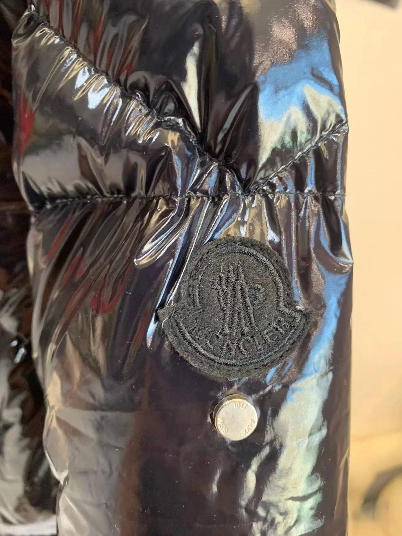 wg.luxury- 7o9385r Mahoganus down jacket item:D-F431J1323